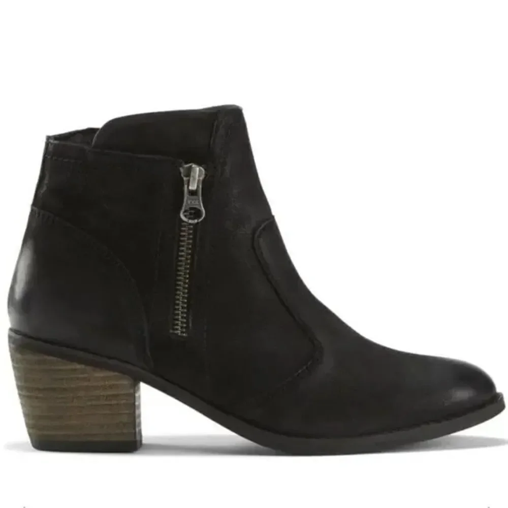 Earth Ralston Leather Bootie Size 8 A5‎